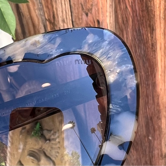 Miu Miu cat eye sunglasses.❤️ - Picture 9 of 17